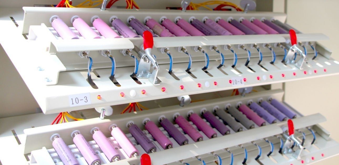How does Li-ion Battery Manufacturer Ensure Safety in Design & Manufacturing?